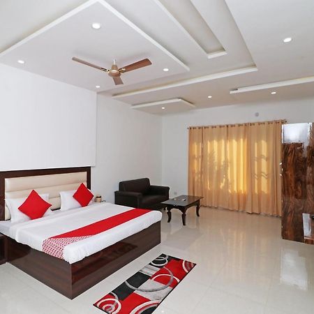 Oyo 29755 Hotel Jammu Airlines 외부 사진