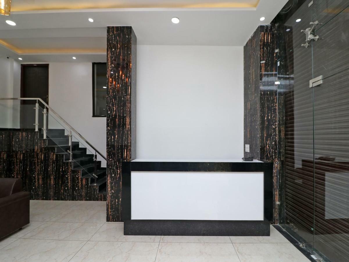 Oyo 29755 Hotel Jammu Airlines 외부 사진