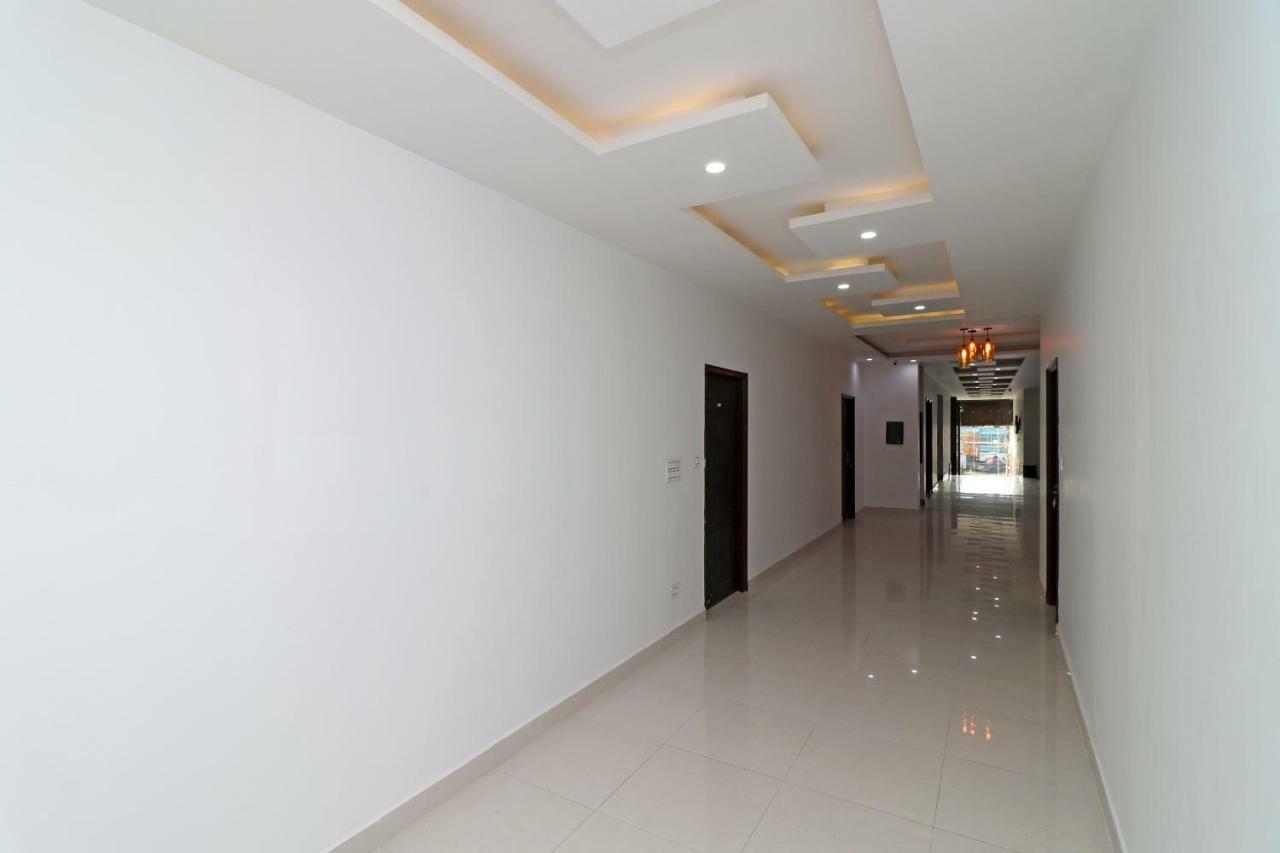 Oyo 29755 Hotel Jammu Airlines 외부 사진