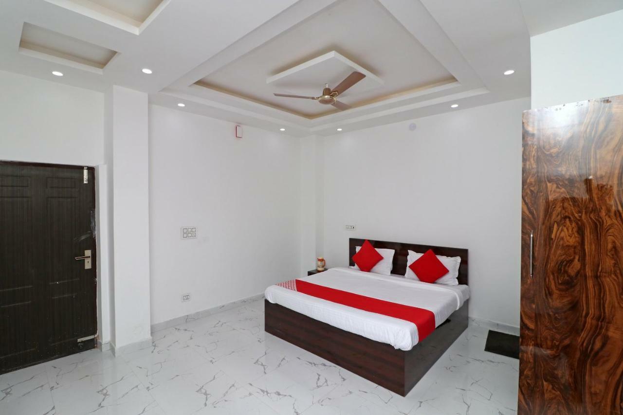 Oyo 29755 Hotel Jammu Airlines 외부 사진